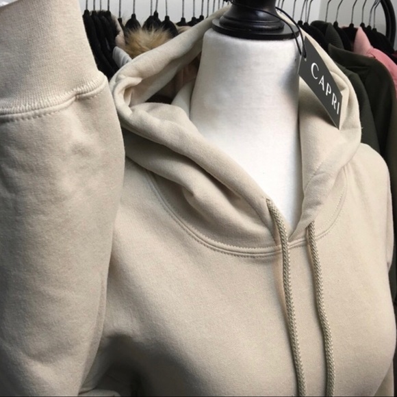 ✨LAST ONE! CAPRI sand reworked cropped hoodie✨ - Picture 2 of 2